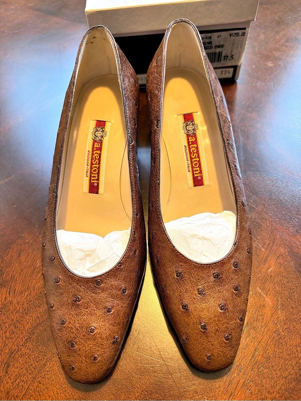 a. testoni C140 Struzzo Kango Ostrich-Texture Heels EU 37.5 Like New
